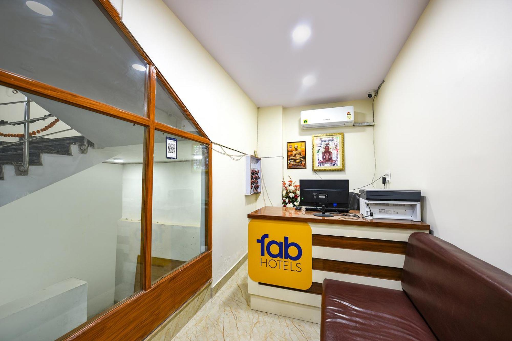 Fabhotel Mona International New Delhi Luaran gambar