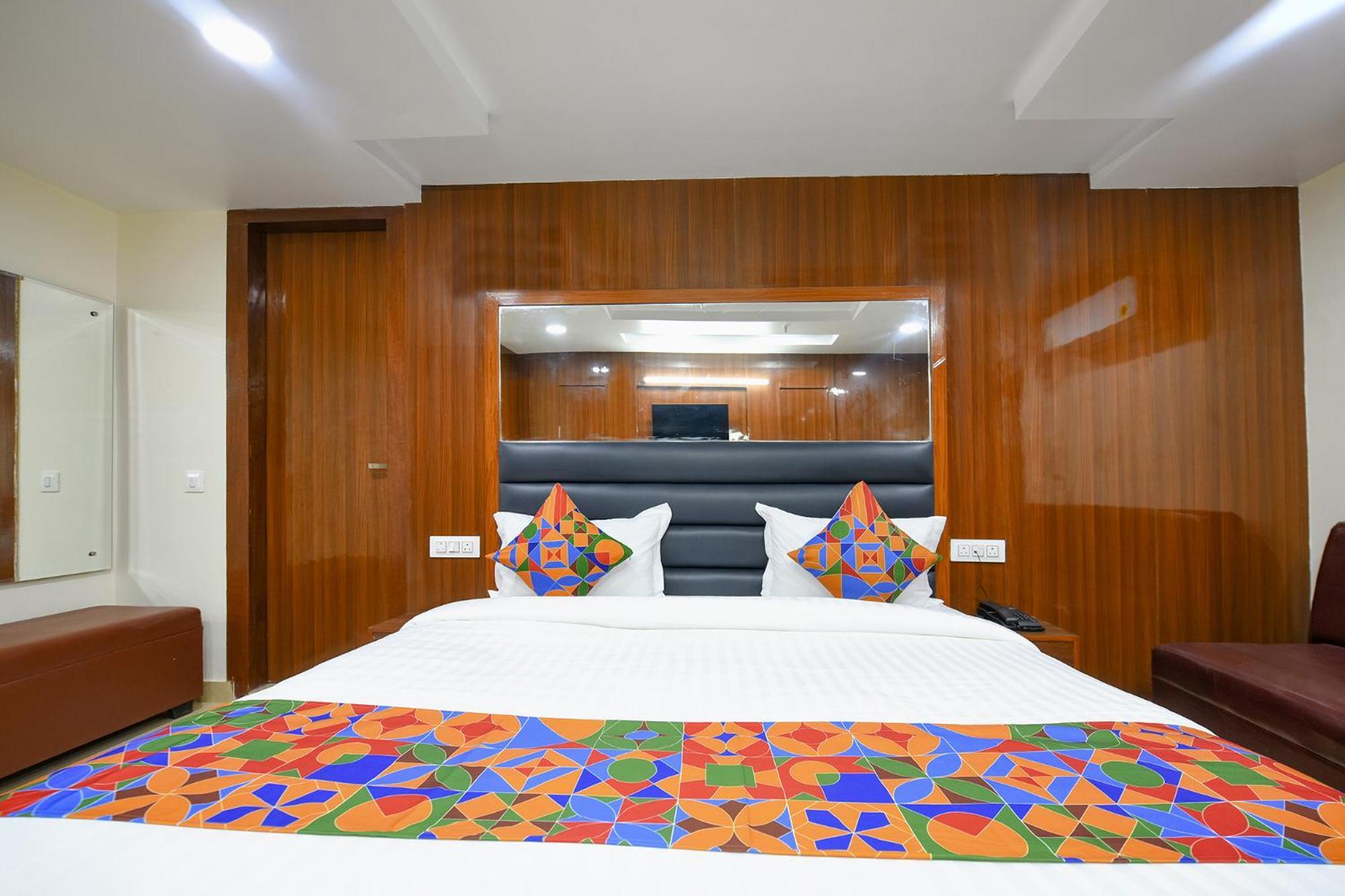Fabhotel Mona International New Delhi Luaran gambar