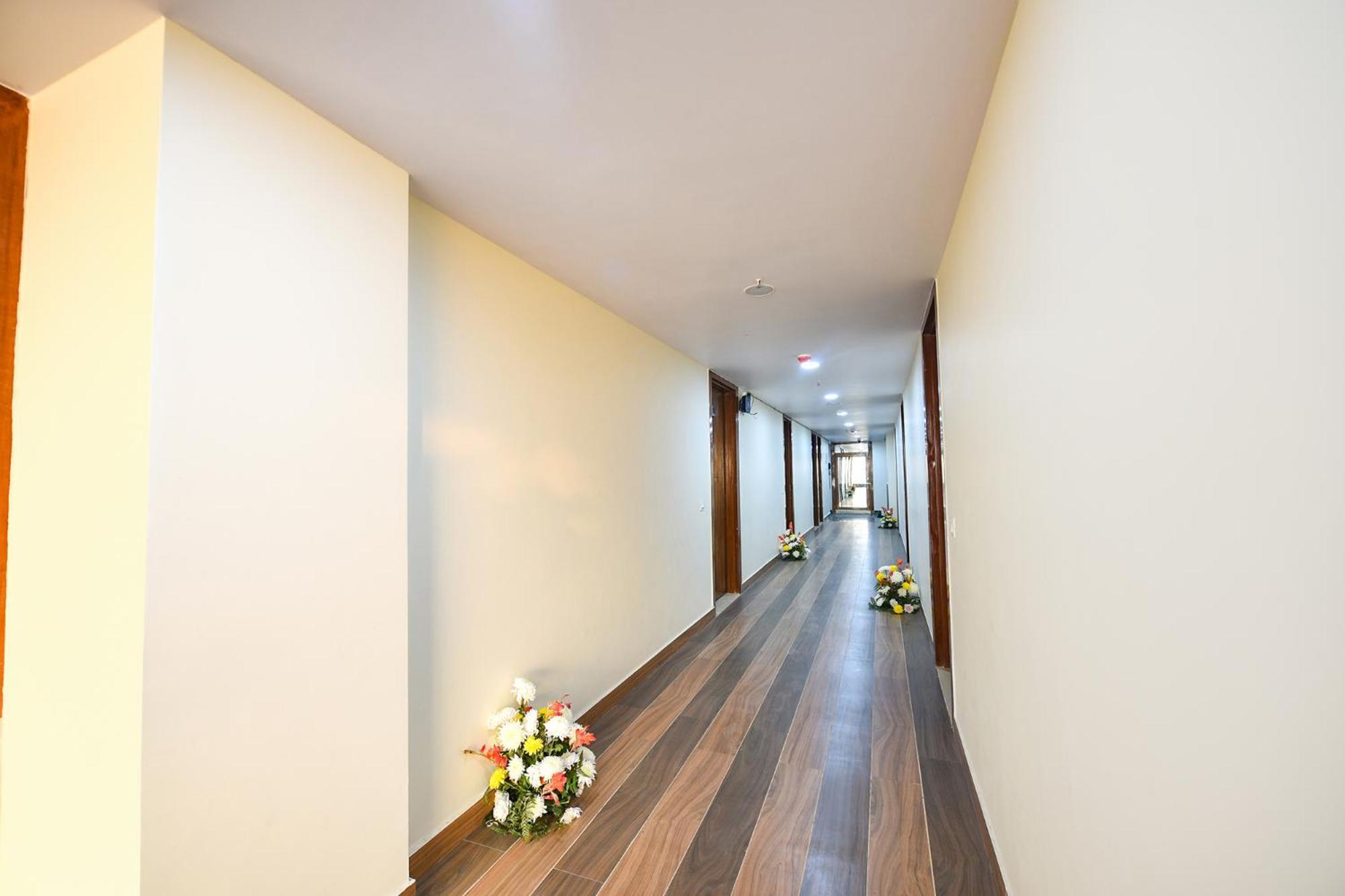 Fabhotel Mona International New Delhi Luaran gambar