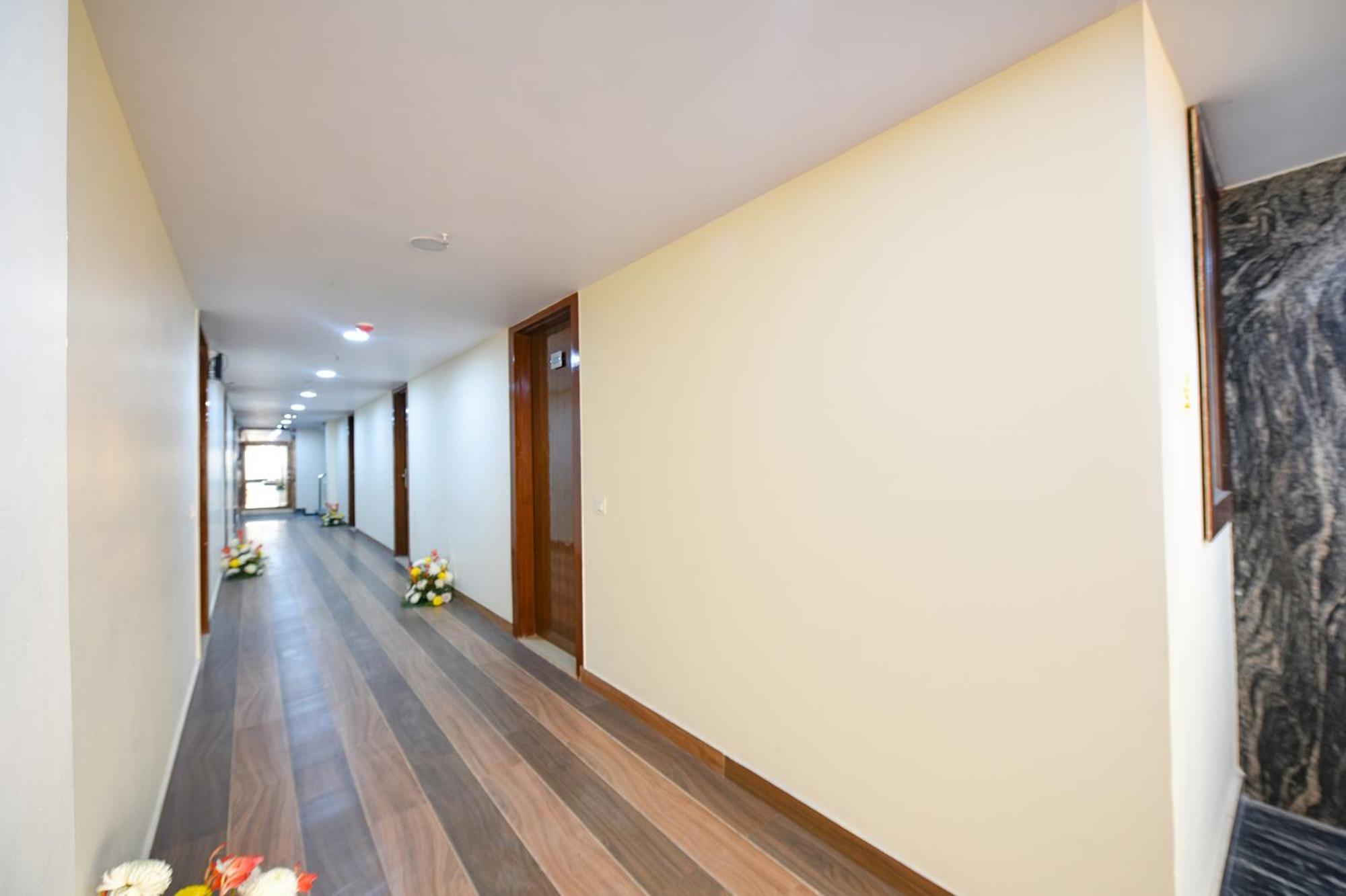 Fabhotel Mona International New Delhi Luaran gambar